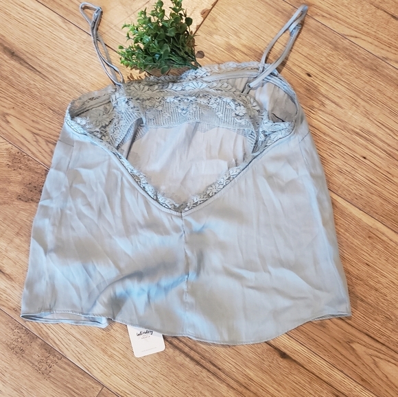 Free People Intimately Beyond Me Cami Top NEW - Picture 3 of 8